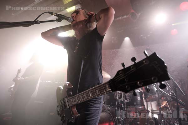 NEW MODEL ARMY - 2019-10-09 - PARIS - La Maroquinerie - 